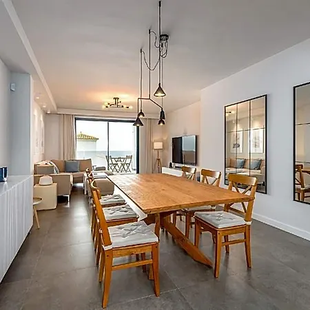 Blue Elite Apartment *